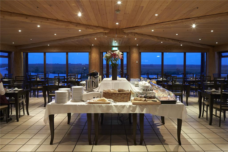 奢华优雅的小木屋 冰岛朗高精品度假酒店空间设计实景图