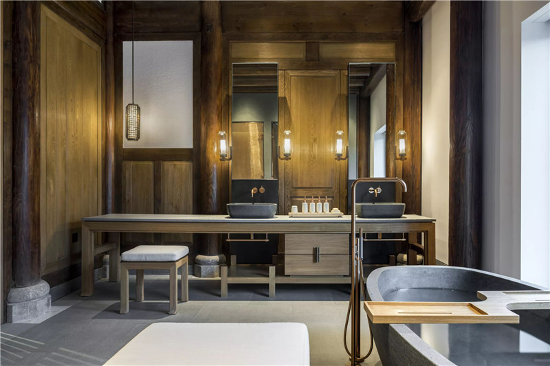 传统与现代相融合的人文主题养云安缦酒店客房卫生间设计方案