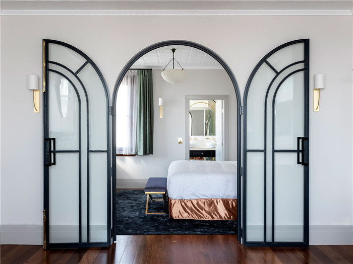 新英格兰TATTERSALLS复古轻奢风精品酒店客房设计方案 